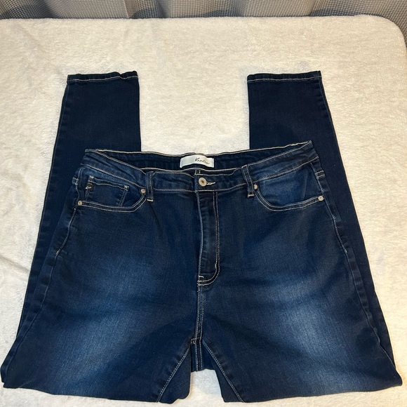 Women’s KanCan Jeans - Picture 4 of 7